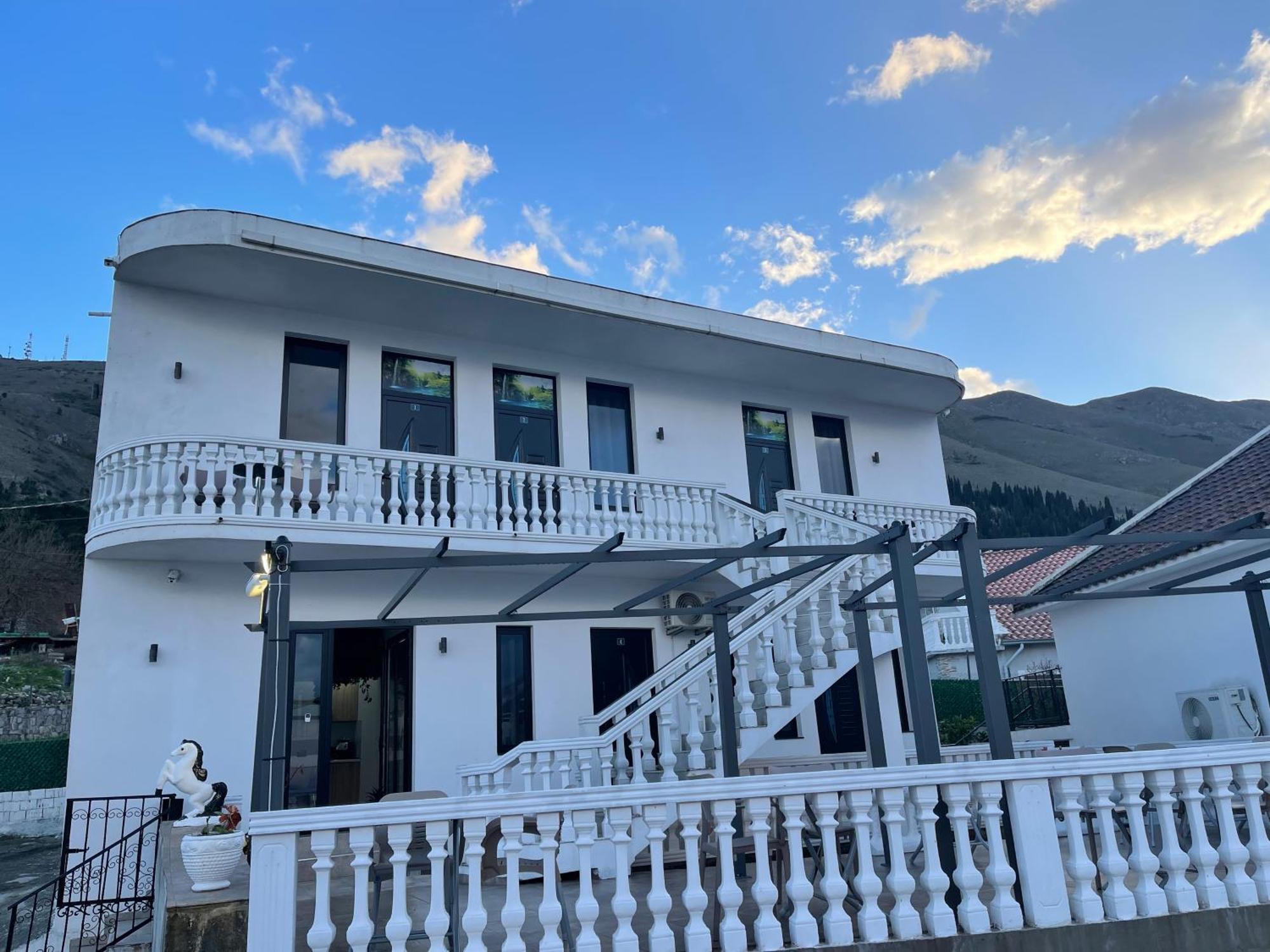 Four Generation Hotel Shiroka Exterior photo